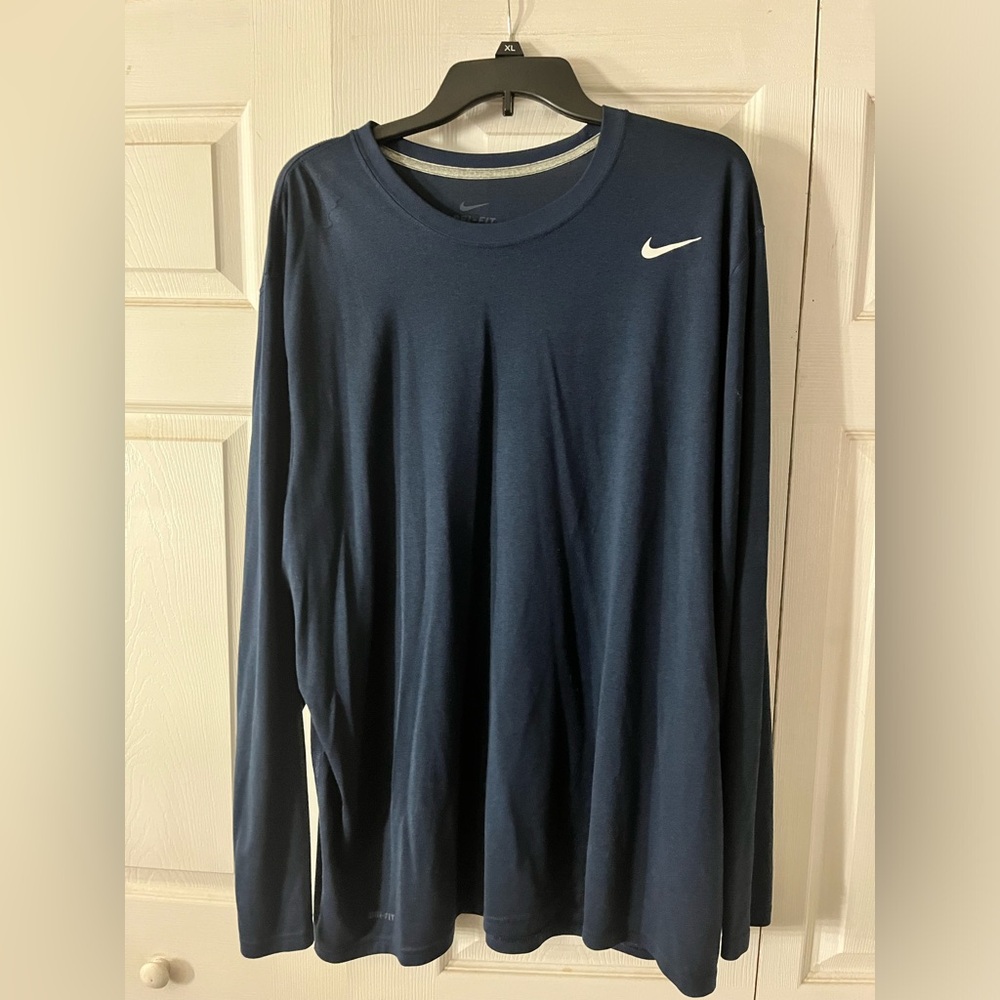 Men’s size 3XL Nike dri-fit long sleeve